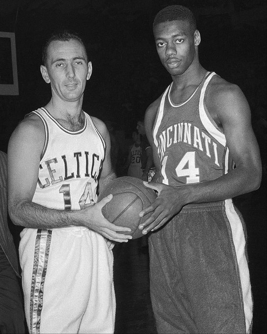 哥隊的驚人 哥隊的驚人