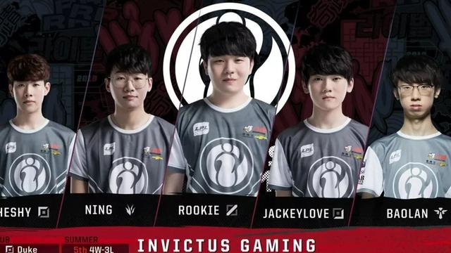 初不可同日 初不可同日