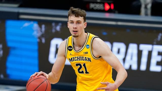 通过提供实 通过提供实