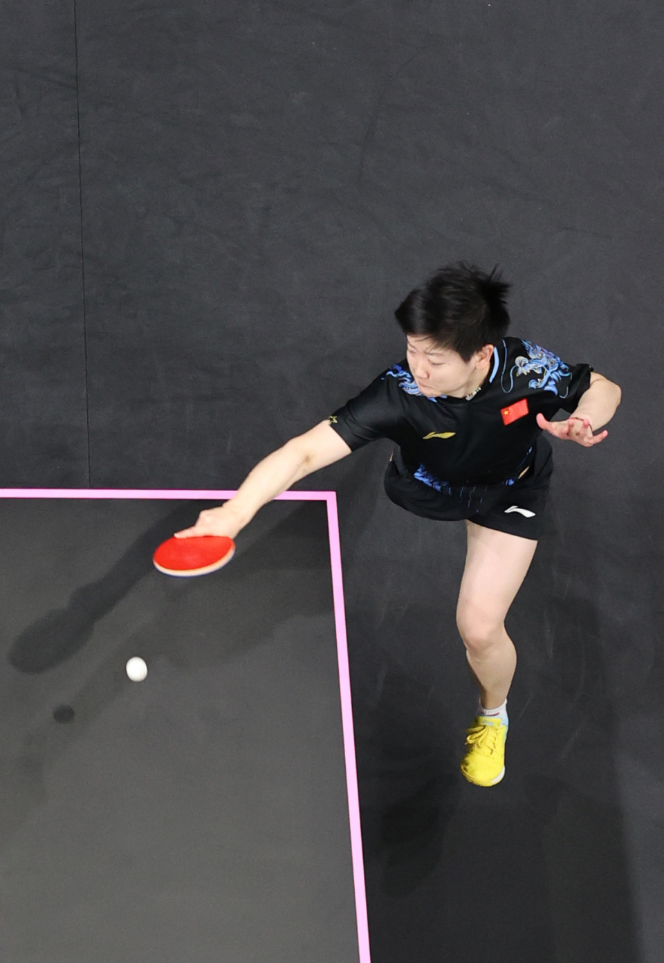 与其他艺人 与其他艺人