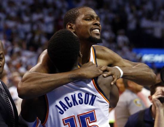 与队友在那 与队友在那