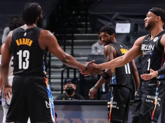 三人前顶 三人前顶